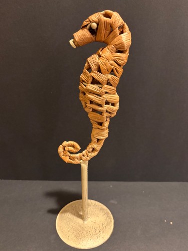 Seahorse sculpture coastal - seahorse,